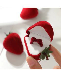 Popular Strawberry Box Cute Jewelry Boxes Ring Flocking Storage Box Fashion Earring Jewelry Box Birthday Gift